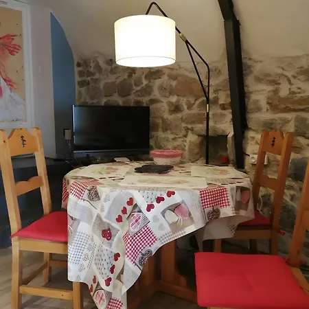 Apartment La Fontaine De Gadilhe Avec Piscine